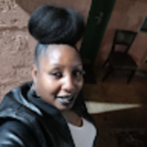 Meet your Posher, Carla